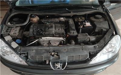 باتری ساینا و باتری پژو 206: بررسی و مقایسه باتری‌های فابریک